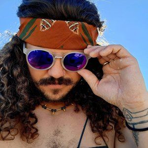 Meet your Posher, Ray